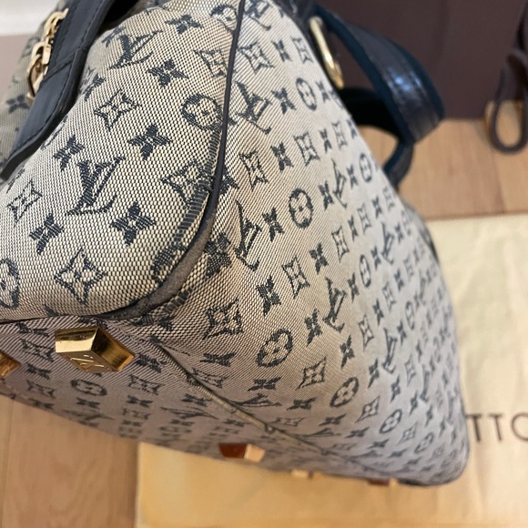 LOUIS VUITTON Monogram Canvas Josephine PM Bag - Picture 4 of 10